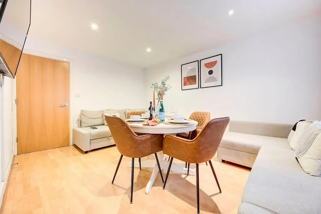 Tower Bridge Apartment London United Kingdom